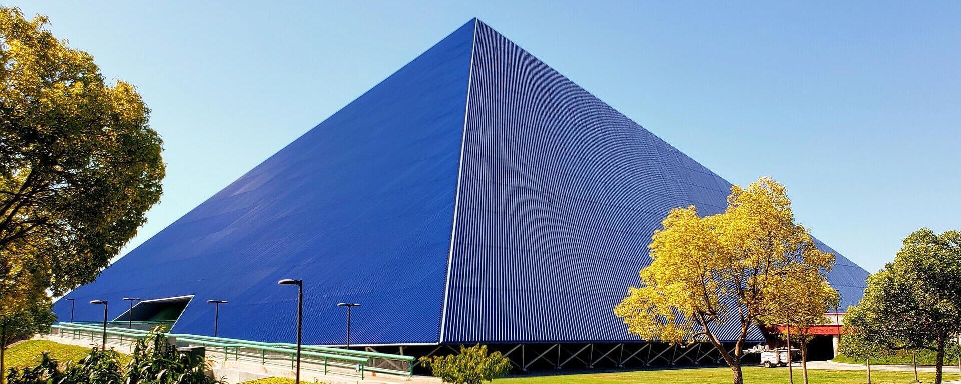 Pyramide auf dem Campus der CSULB in Kalifornien