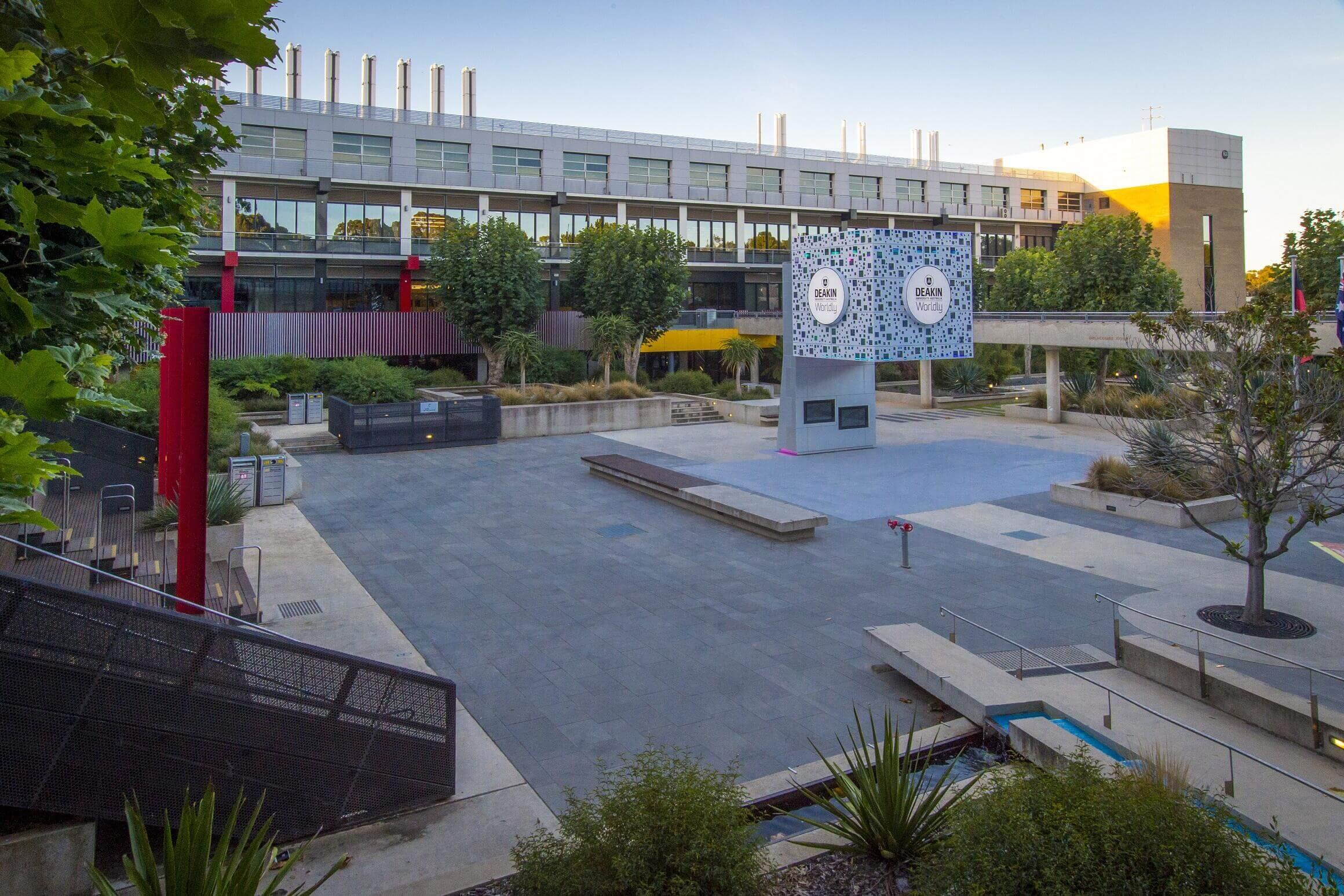 The Cube auf dem Courtyard des Waurn Ponds Campus der Deakin University