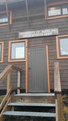 Lodge der University of Auckland Snowsports Club auf Mt Ruhapehu